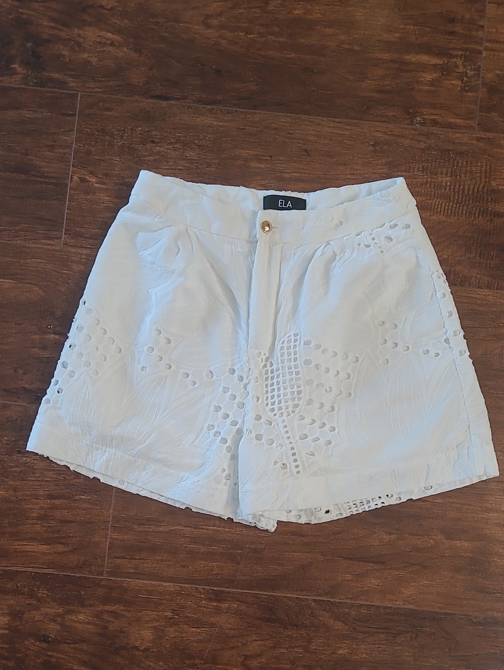 Ela White Eyelet Cotton Fully Lined  High Waist Women’s Shorts Size 8
